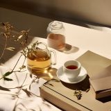 Sweet Lullaby BIO Paper & Tea – organiczna herbata z rumiankiem, lipą i różą. Bez kofeiny, na wieczorny relaks. 15 stylowych torebeczek.