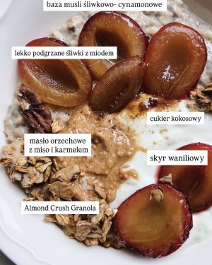 CINNAMON & PLUM BIRCHER MUESLI – nocna owsianka