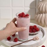 Wegańskie białko o smaku białej czekolady & malin